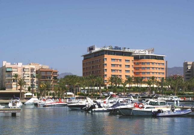Precio mínimo garantizado para Hotel Puerto Juan Montiel Spa & Base Nautica. Disfruta  los mejores precios de Murcia