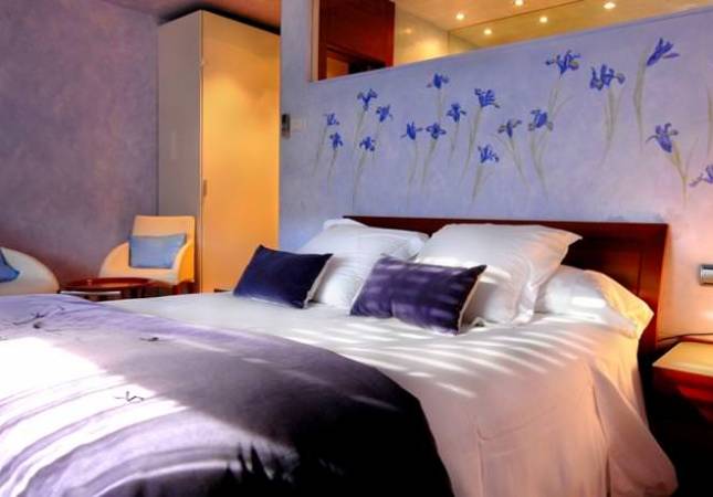Espaciosas habitaciones en Hotel Urbisol & Spa. Relájate con los mejores precios de Barcelona