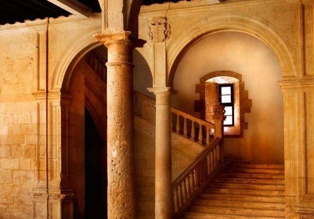 Espaciosas habitaciones en Castilla Termal Burgo de Osma. El entorno más romántico con nuestro Spa y Masaje en Soria