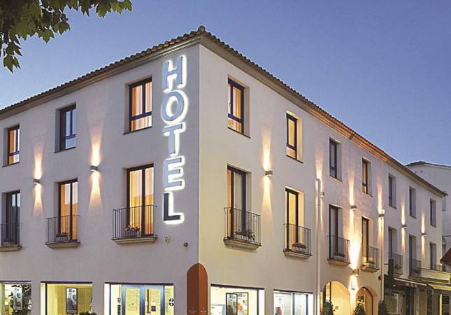 Los mejores precios en Hotel Spa Cap de Creus. La mayor comodidad con los mejores precios de Girona