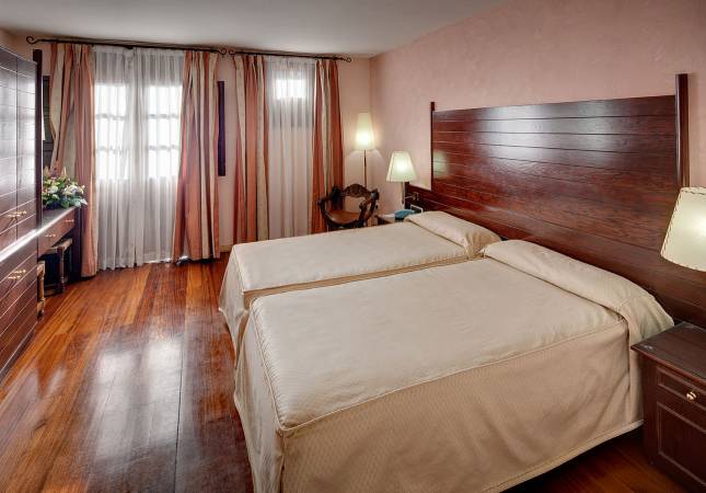 Las mejores habitaciones en Hotel Albarracín. La mayor comodidad con los mejores precios de Teruel