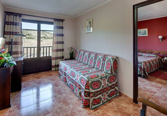 Confortables habitaciones en Hotel Mora. El entorno más romántico con nuestro Spa y Masaje en Teruel
