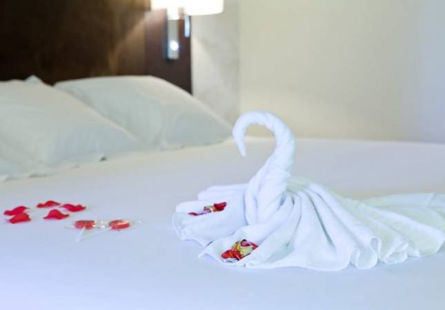 Espaciosas habitaciones en Hotel Norat Marina & Spa. El entorno más romántico con los mejores precios de Pontevedra