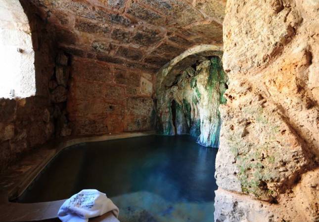 El mejor precio para Hotel Balneario Alhama de Aragón. El entorno más romántico con los mejores precios de Zaragoza