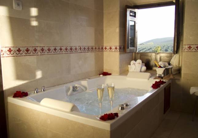 Inolvidables ocasiones en Hotel Convento La Magdalena Golf & Spa. Relájate con nuestro Spa y Masaje en Malaga