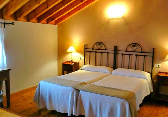 Las mejores habitaciones en Hotel Restaurante Cortijo Del Arte. La mayor comodidad con nuestro Spa y Masaje en Malaga