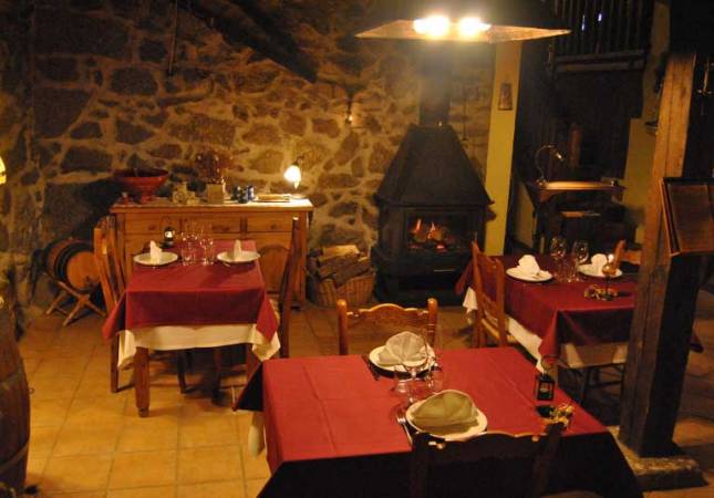 Confortables habitaciones en Hotel Rural La Trocha De Hoyorredondo. La mayor comodidad con nuestro Spa y Masaje en Avila