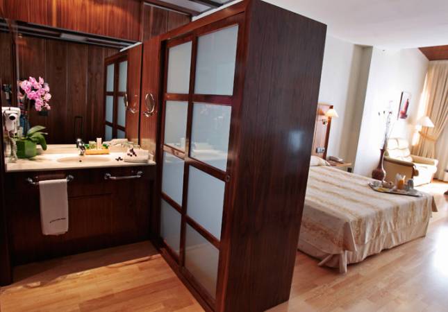 Románticas habitaciones en Salamanca Forum Resort Hotel & Spa Doña Brigida. Relájate con los mejores precios de Salamanca