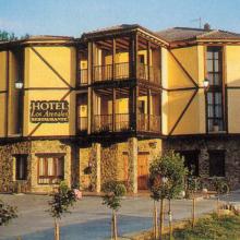 Los mejores precios en Hotel Rural Los Arenales. El entorno más romántico con los mejores precios de Caceres