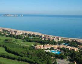 Las mejores habitaciones en La Costa Golf & Beach Resort. La mayor comodidad con nuestra oferta en Girona