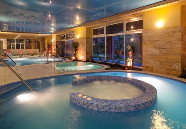 Las mejores habitaciones en Gran Hotel Elba Estepona Thalasso & Spa. La mayor comodidad con nuestro Spa y Masaje en Malaga