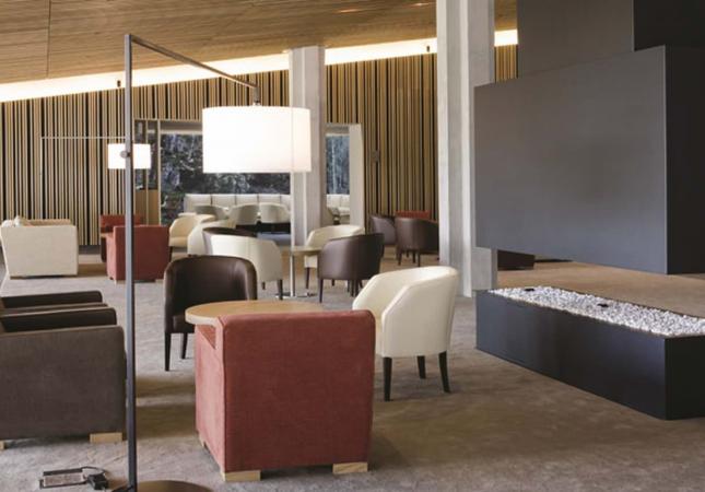 Espaciosas habitaciones en DoubleTree by Hilton La Mola Spa. Disfruta  los mejores precios de Barcelona