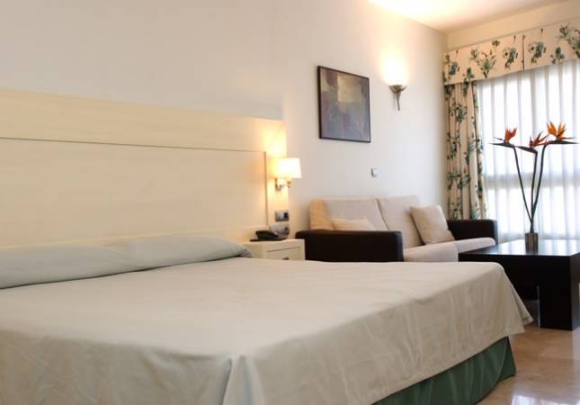 Los mejores precios en Hotel Puerto Juan Montiel Spa & Base Nautica. Disfrúta con nuestro Spa y Masaje en Murcia
