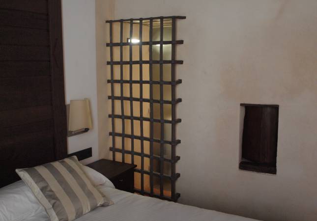 Confortables habitaciones en Hotel Convento Aracena & Spa. La mayor comodidad con nuestro Spa y Masaje en Huelva