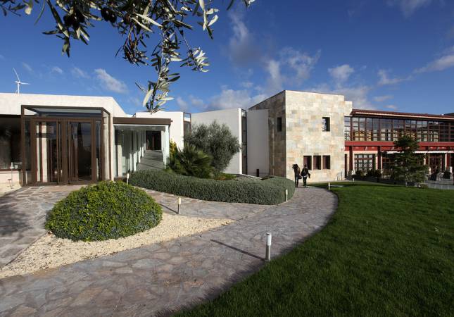 Espaciosas habitaciones en Hotel Villa Nazules Hípica & Spa. Relájate con nuestro Spa y Masaje en Toledo