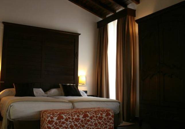 Los mejores precios en Hotel Convento Aracena & Spa. El entorno más romántico con nuestro Spa y Masaje en Huelva