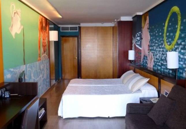 Espaciosas habitaciones en Hotel Estela Barcelona Art Hotel. La mayor comodidad con nuestro Spa y Masaje en Barcelona