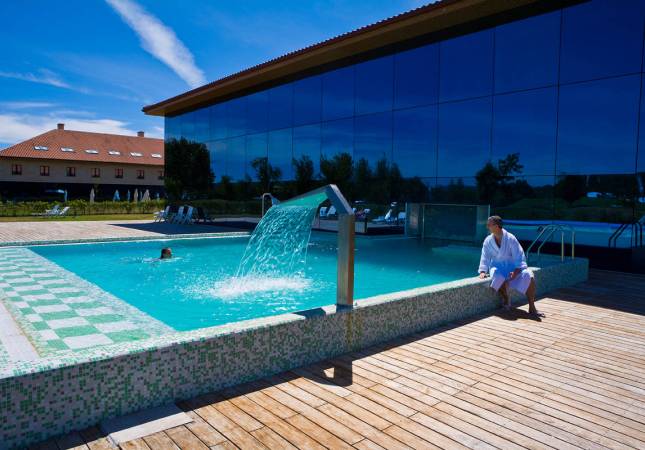 Espaciosas habitaciones en Oca Augas Santas Balneario & Golf Resort. Relájate con los mejores precios de Lugo