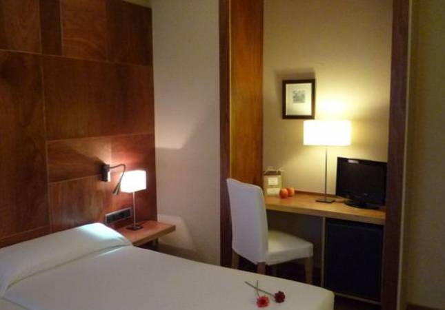 Espaciosas habitaciones en Hotel Picos de Europa. Relájate con nuestro Spa y Masaje en Asturias