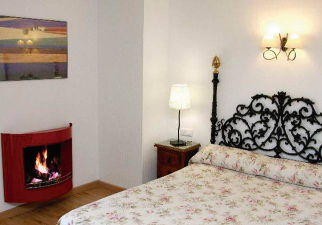 El mejor precio para Aparthotel Doña Ruidera. El entorno más romántico con nuestro Spa y Masaje en Ciudad Real