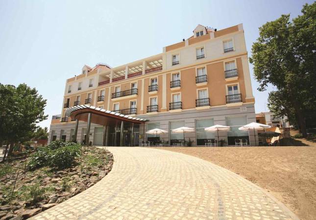 Las mejores habitaciones en Estación Termal de Alange Gran Hotel Aqualange. Relájate con nuestra oferta en Badajoz