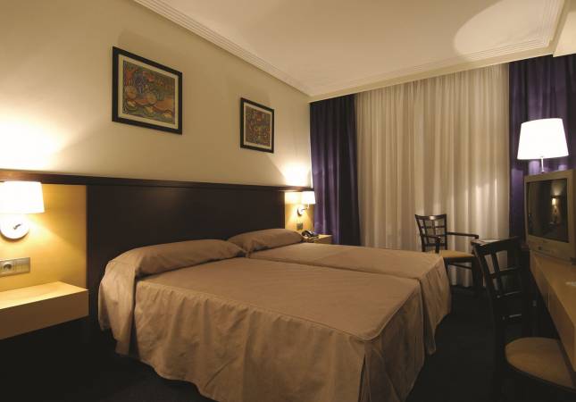 El mejor precio para Hotel Balneario de Compostela. Relájate con nuestro Spa y Masaje en A Coruna