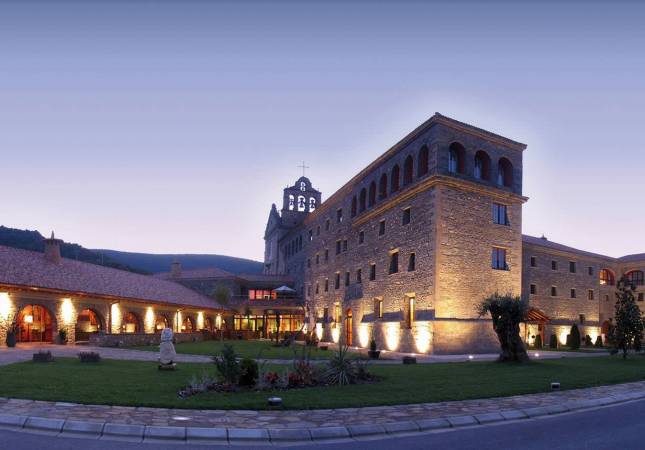 Espaciosas habitaciones en Barceló Monasterio de Boltaña. Disfruta  nuestra oferta en Huesca