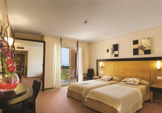 Las mejores habitaciones en Hotel Bonalba. Relájate con nuestro Spa y Masaje en Alicante