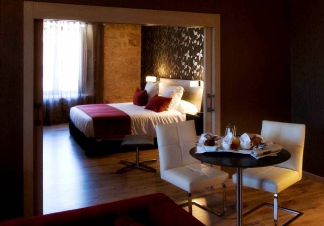 Espaciosas habitaciones en Castilla Termal Burgo de Osma. El entorno más romántico con los mejores precios de Soria