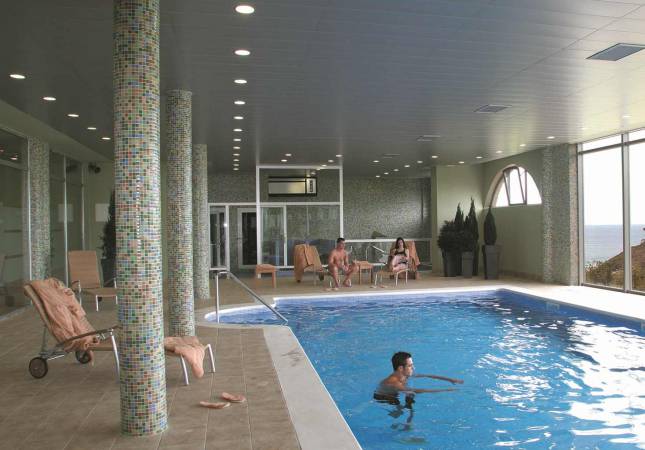 Las mejores habitaciones en Abba Comillas Golf. Disfruta  los mejores precios de Cantabria