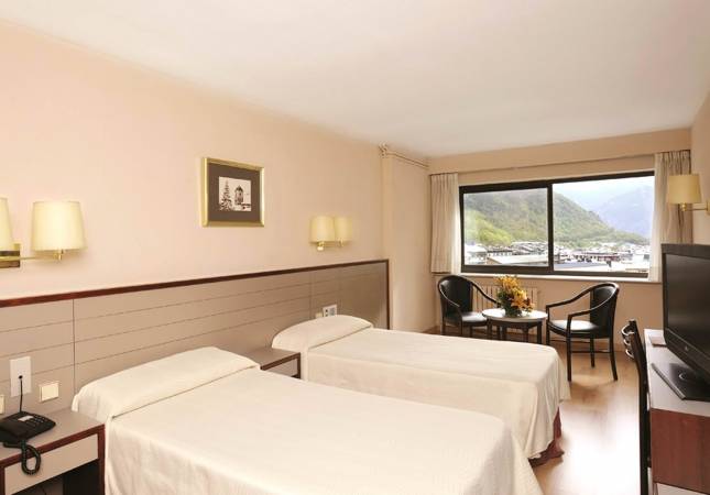 Confortables habitaciones en Kyriad Andorra Comtes d’Urgell. Disfrúta con los mejores precios de Escaldes-Engordany