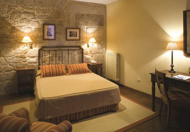 Espaciosas habitaciones en Termas de Cuntis Hotel Castro do Balneario. El entorno más romántico con los mejores precios de Pontevedra
