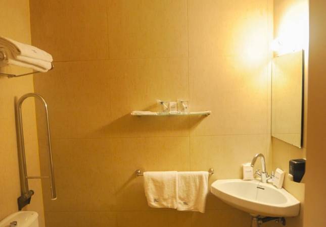 Espaciosas habitaciones en Balneario de Leana Hotel España. El entorno más romántico con nuestra oferta en Murcia