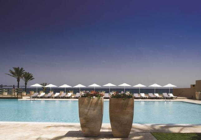 Precio mínimo garantizado para Hotel Guadalmina Spa & Golf Resort. Relájate con nuestro Spa y Masaje en Malaga