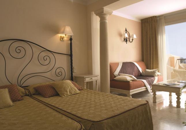 Las mejores habitaciones en Hotel Guadalmina Spa & Golf Resort. El entorno más romántico con nuestra oferta en Malaga