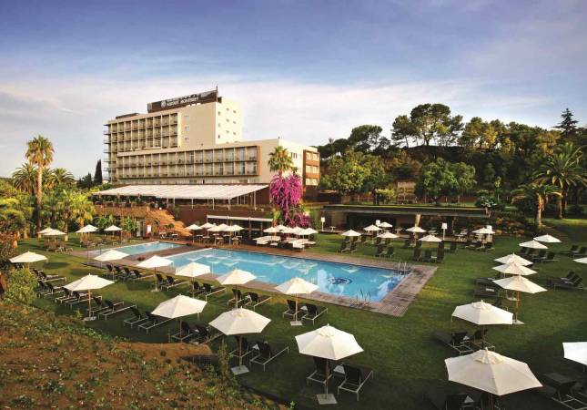 Espaciosas habitaciones en Hotel Guitart Monterrey. El entorno más romántico con nuestro Spa y Masaje en Girona
