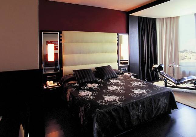Confortables habitaciones en Hostal PR Norat Sanxenxo. Disfruta  los mejores precios de Pontevedra