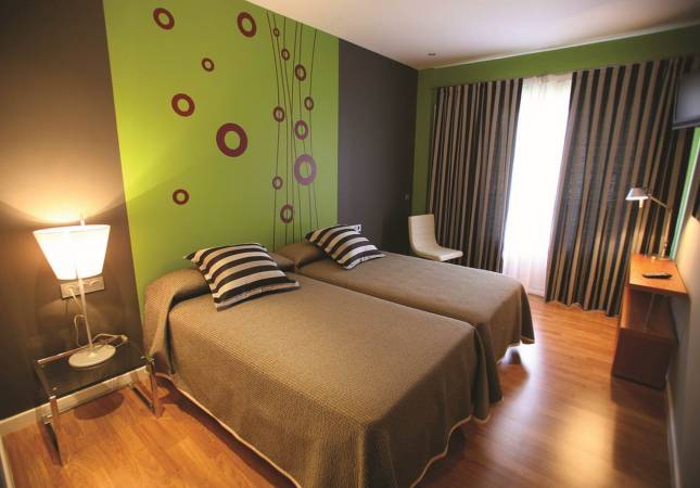 Confortables habitaciones en Hotel Doña Mayor. Disfruta  nuestro Spa y Masaje en Palencia