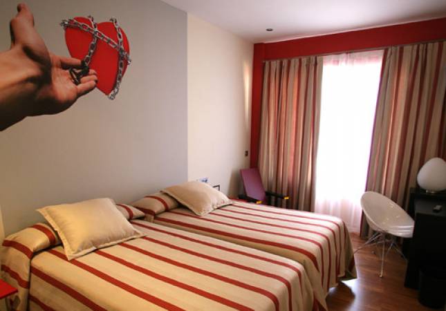 Espaciosas habitaciones en Hotel Doña Mayor. El entorno más romántico con los mejores precios de Palencia