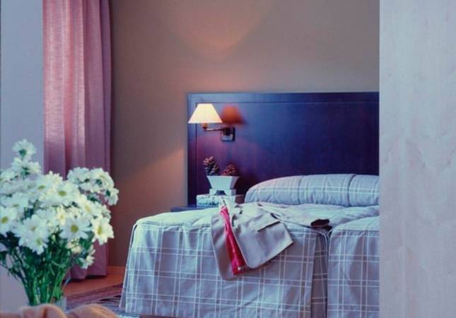 Las mejores habitaciones en Centric Atiram Hotel. Disfruta  nuestro Spa y Masaje en Andorra la Vella