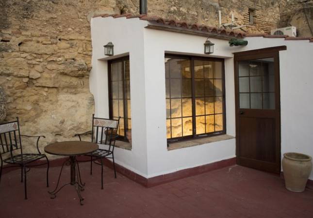 Confortables habitaciones en Villages Rural Andalucía. Disfruta  los mejores precios de Sevilla