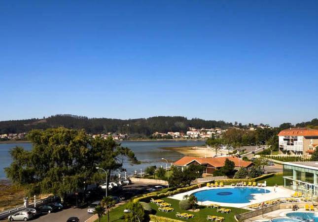 Los mejores precios en Hotel Balneario Isla de la Toja. Disfrúta con nuestro Spa y Masaje en Pontevedra