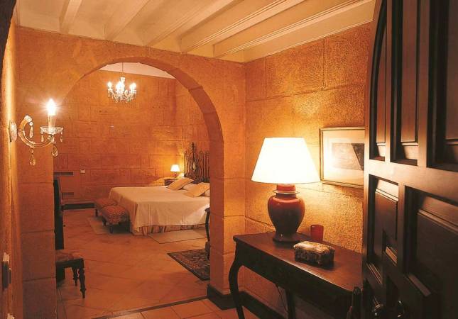 Relax y confort en Hotel Palacio Marqués de la Gomera. Disfruta  los mejores precios de Sevilla