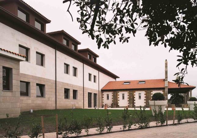 Confortables habitaciones en Palacio de la Llorea Hotel & Spa. Relájate con nuestra oferta en Asturias