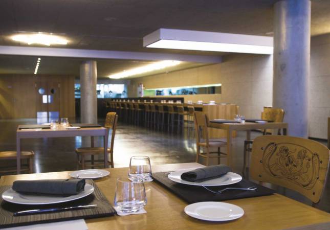 Los mejores precios en Panticosa Resort - Hotel Continental. El entorno más romántico con nuestra oferta en Huesca