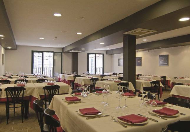 Románticas habitaciones en Hotel Pinxo. El entorno más romántico con los mejores precios de Girona