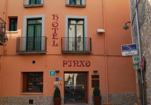 Románticas habitaciones en Hotel Pinxo. Relájate con nuestro Spa y Masaje en Girona