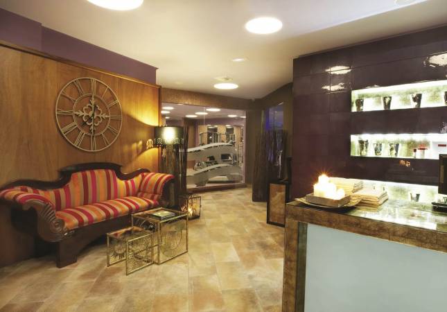 Las mejores habitaciones en Hotel Plaza. Relájate con nuestra oferta en Andorra la Vella