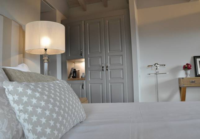Confortables habitaciones en Eco-Resort Puebloastur Spa & Wellness. La mayor comodidad con los mejores precios de Asturias