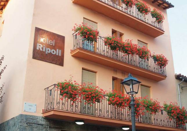 Inolvidables ocasiones en Hotel Ripoll. Relájate con nuestro Spa y Masaje en Girona